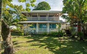 Casa Blanca Beachfront House With Shared Pool Access Pangea Lodge